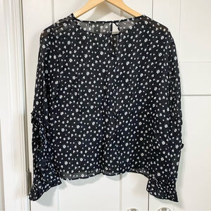 H&m black floral sheer blouse open sleeves size 6